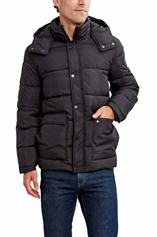 Men's Water And Wind Resistant Hooded Puffer Jacket In Solid Black